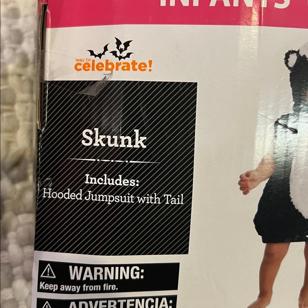 Infant Skunk Costume 12-18 months New